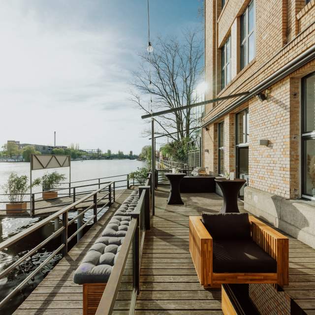 16.04.2025-Alva-Lounge-Berlin_011-min