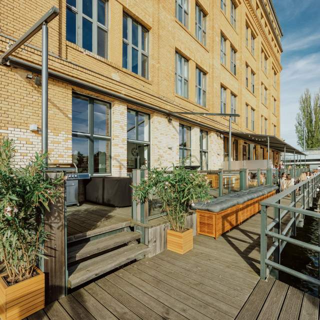 16.04.2025-Alva-Lounge-Berlin_013-min