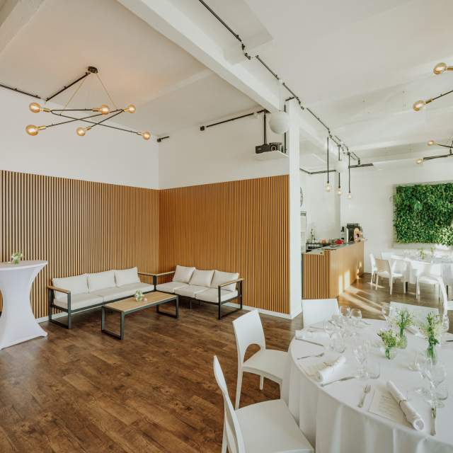 16.04.2025-Alva-Lounge-Berlin_017-min