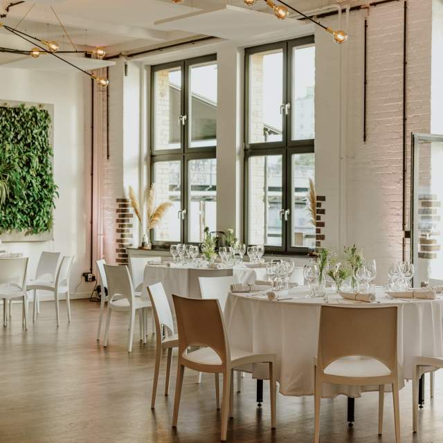 16.04.2025-Alva-Lounge-Berlin_074-min